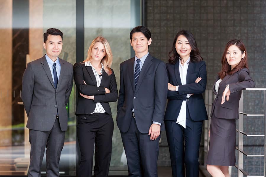 Globis MBA students standing for group photo